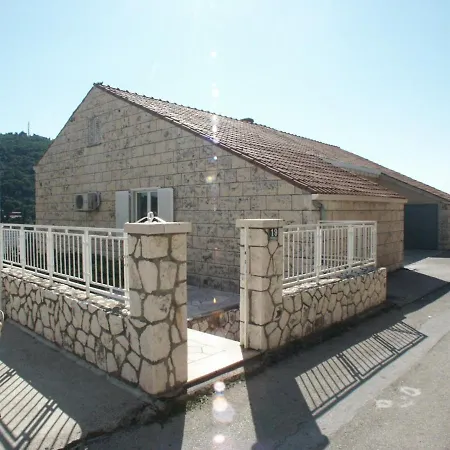 Apartamento With A Parking Space - 2147 Dubrovnik